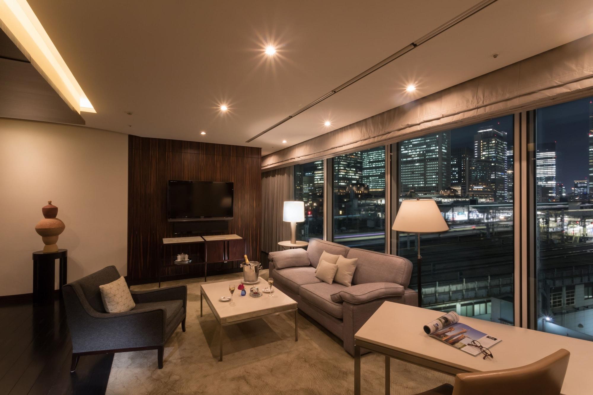 Four Seasons Hotel Tokyo at Marunouchi Eksteriør billede